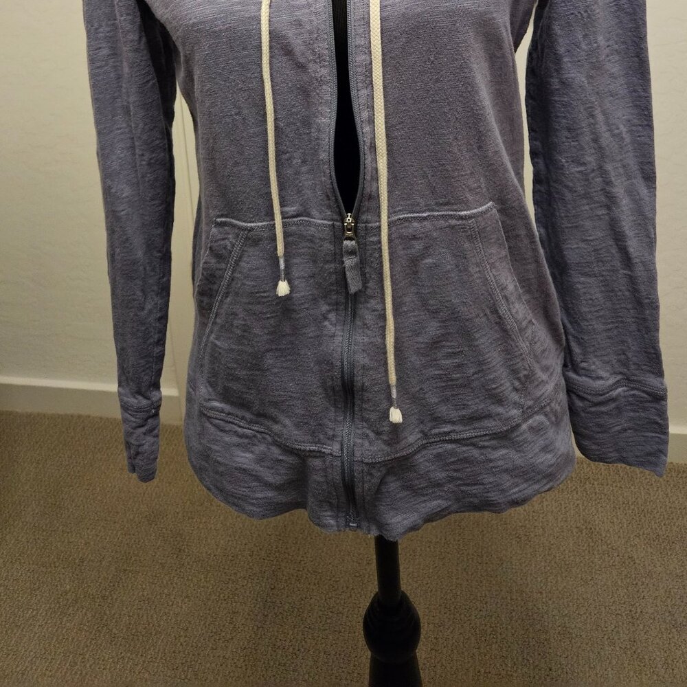 Eddie Bauer Gray zip-up hoodie, size small - Picture 5 of 11
